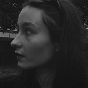 Clases de Inglés, Español, Literatura, Filosofía y otras asignaturas de Humanidades. Clases de Ajedrez también (experiencia de 13 años). Soy versátil y paciente en materia de impartir clases. Me encanta enseñar